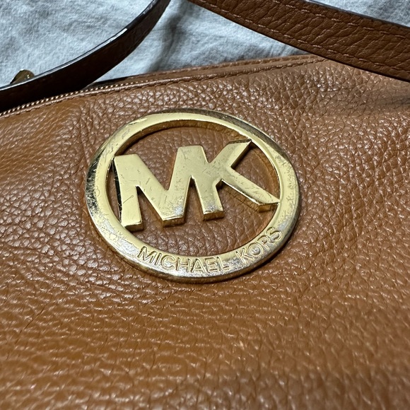Michael Kors Crossbody - Picture 3 of 10